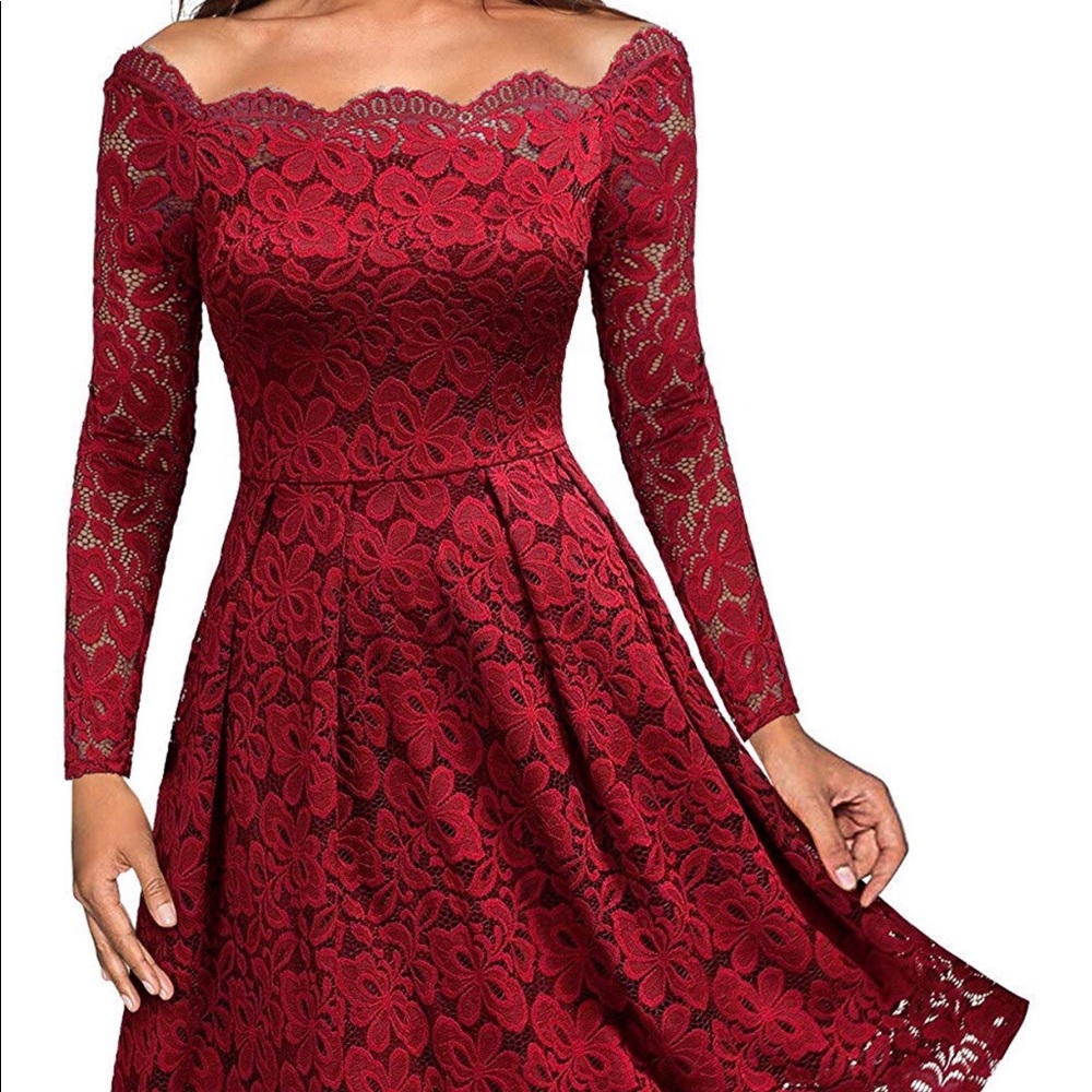 🦋NWOT Floral Lace off the shoulder dress
